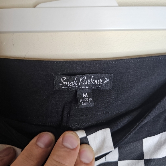 Smak Parlor Checkered Pants Capped Legs Size Medium - Picture 7 of 8